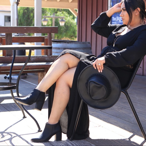 Planner Black Snake Bootie - Picture 5 of 5